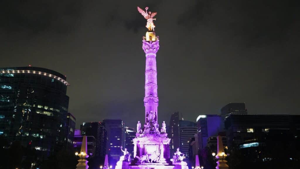 Mexico City's Paseo de la Reforma