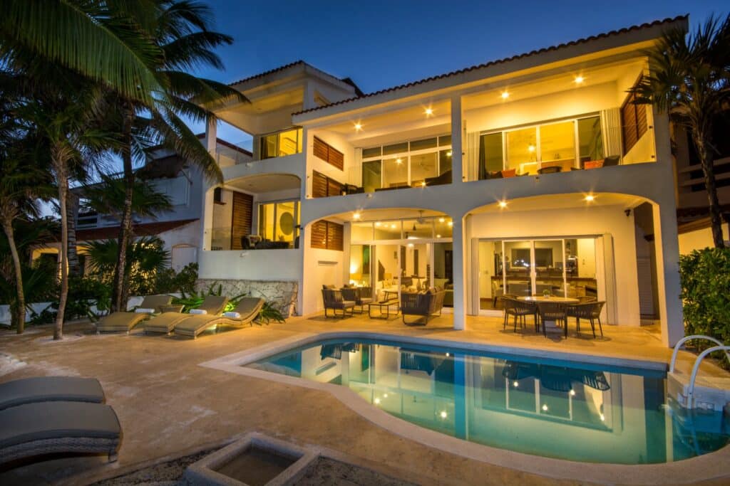 5-Bedroom-Akumal-Beachfront-Villa (1)