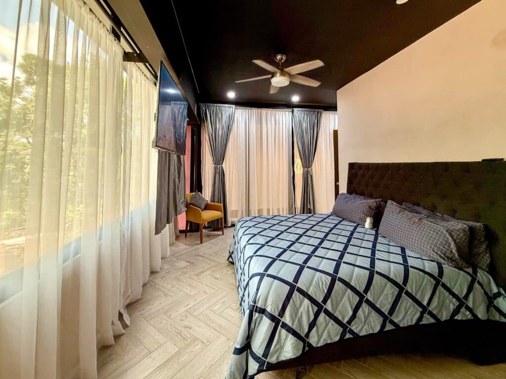 Casa-Corona-del-Mar-3-Bedroom-House-5
