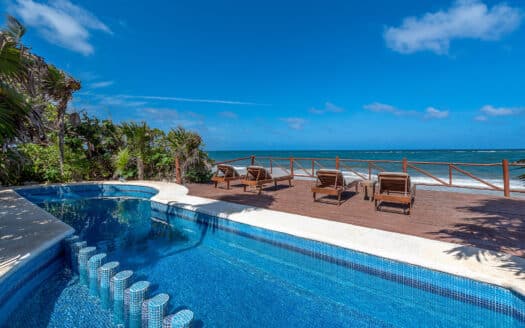 Casa Sofia 5 Bedroom Beachfront Villa