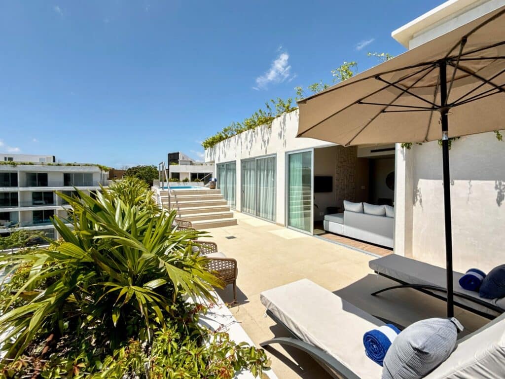 The-Leaf-Playacar-3-Bedroom-Penthouse-1