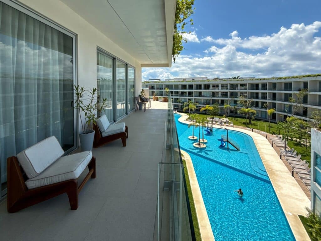 The-Leaf-Playacar-3-Bedroom-Penthouse-2