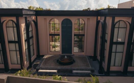 8 Bedroom Luxe Villa