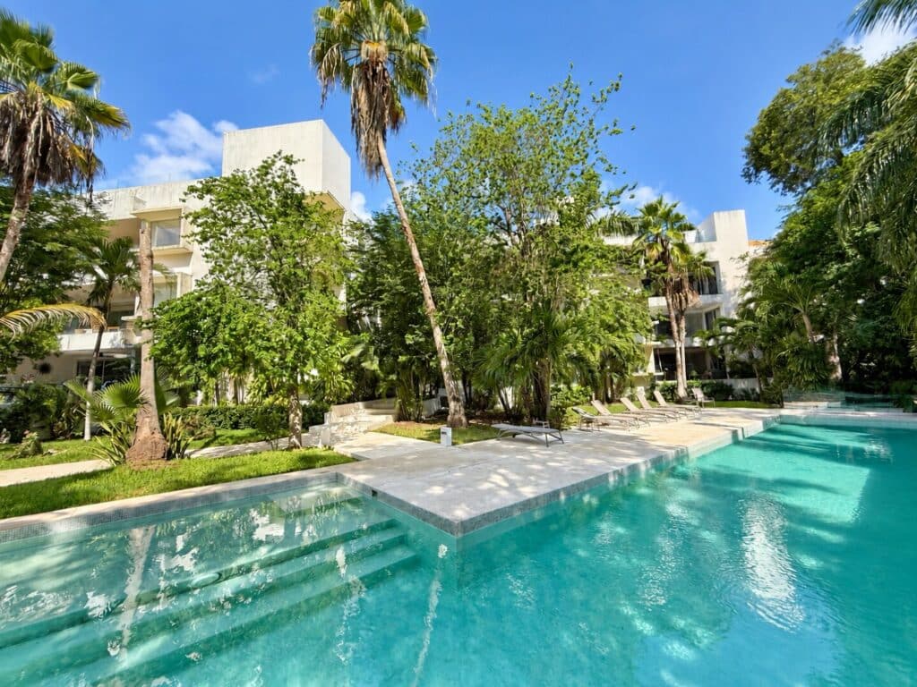 Ikal-Living-3-Bedroom-penthouse (31)